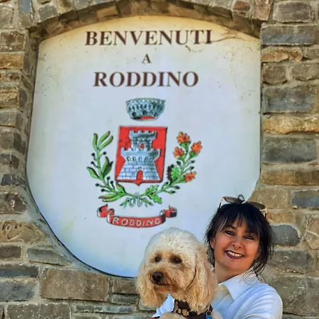 Tobia's Apartman Roddino